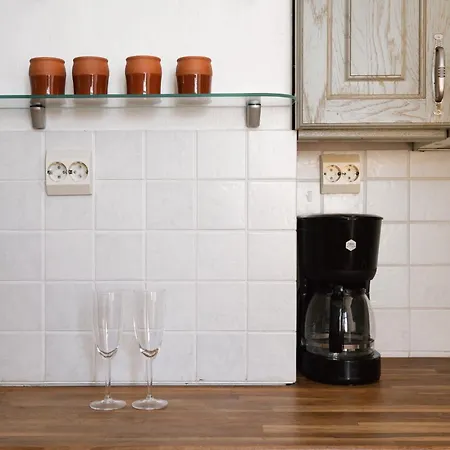 Vintage 1br In Kamppi With Perfect Location Helsinki